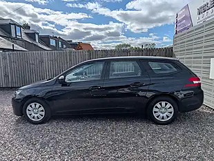Used 2021 Peugeot 308 Sw Access Blue - Interior and Exterior details 10