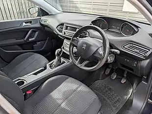 Used 2021 Peugeot 308 Sw Access Blue - Interior and Exterior details 16
