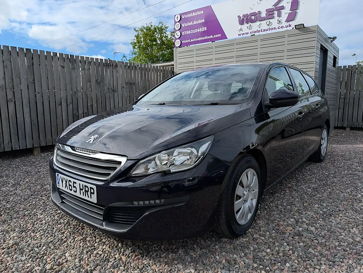 Used 2021 Peugeot 308 Sw Access Blue - Interior and Exterior details 3