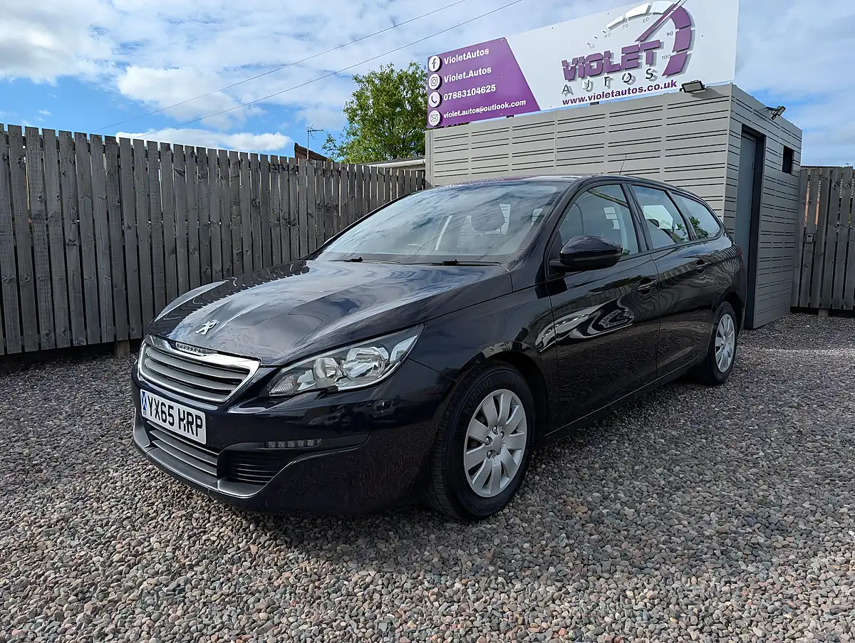 Used 2021 Peugeot 308 Sw Access Blue - Interior and Exterior details 8