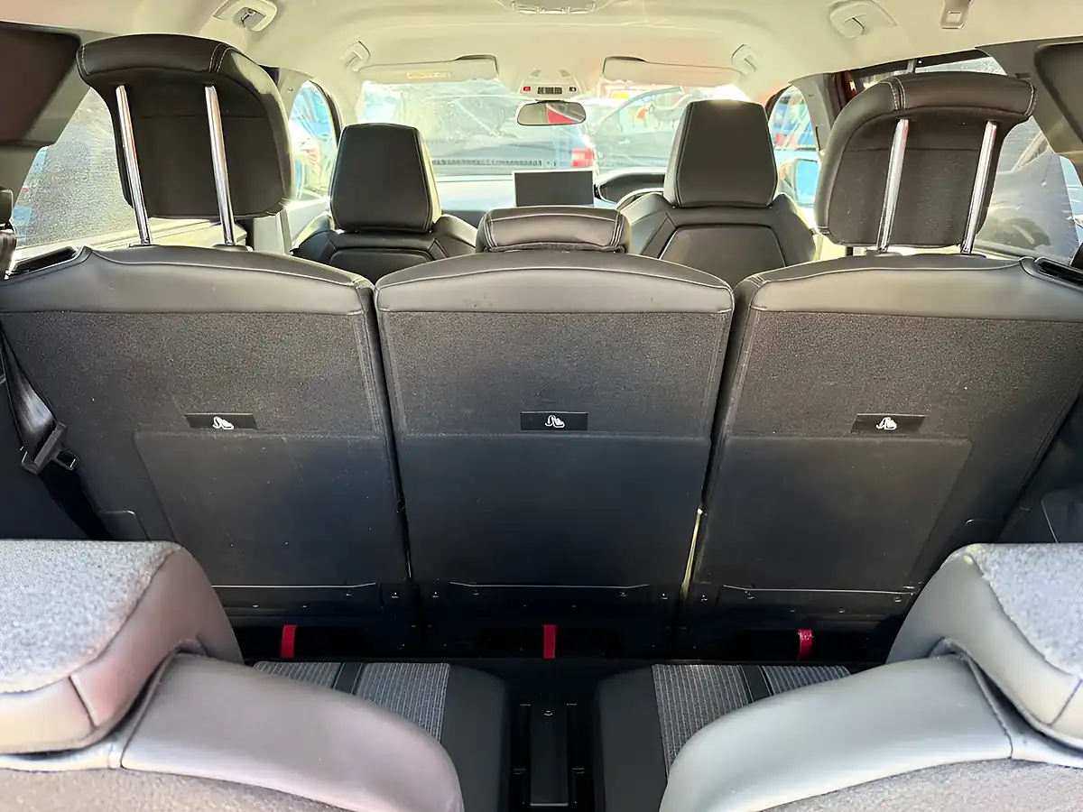 Used 2021 Peugeot 5008 Allure Premium Bronze - Interior and Exterior details 10