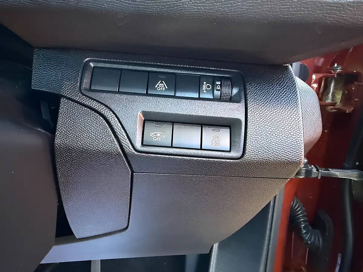 Used 2021 Peugeot 5008 Allure Premium Bronze - Interior and Exterior details 17