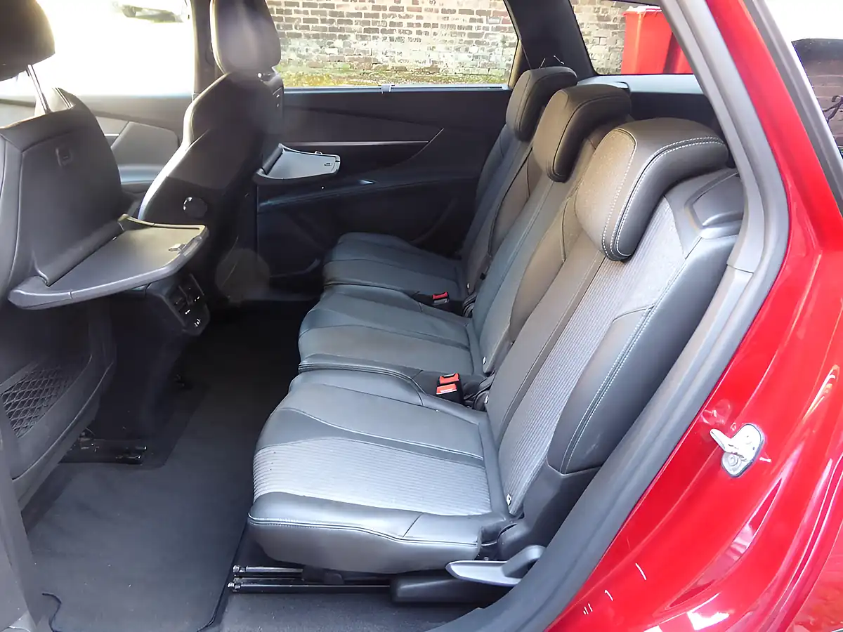 Used 2021 Peugeot 5008 Allure Premium Red - Interior and Exterior details 16