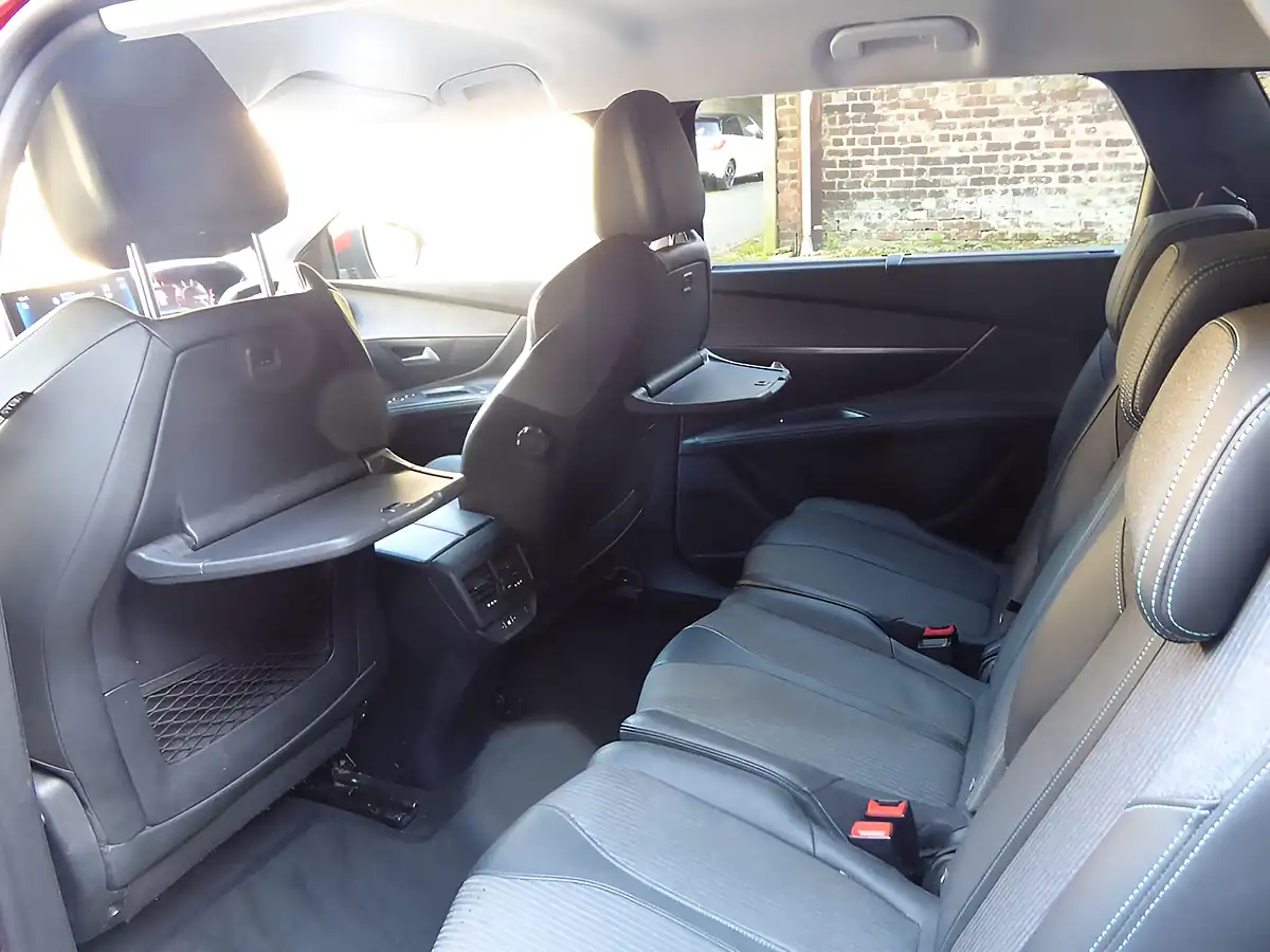 Used 2021 Peugeot 5008 Allure Premium Red - Interior and Exterior details 17