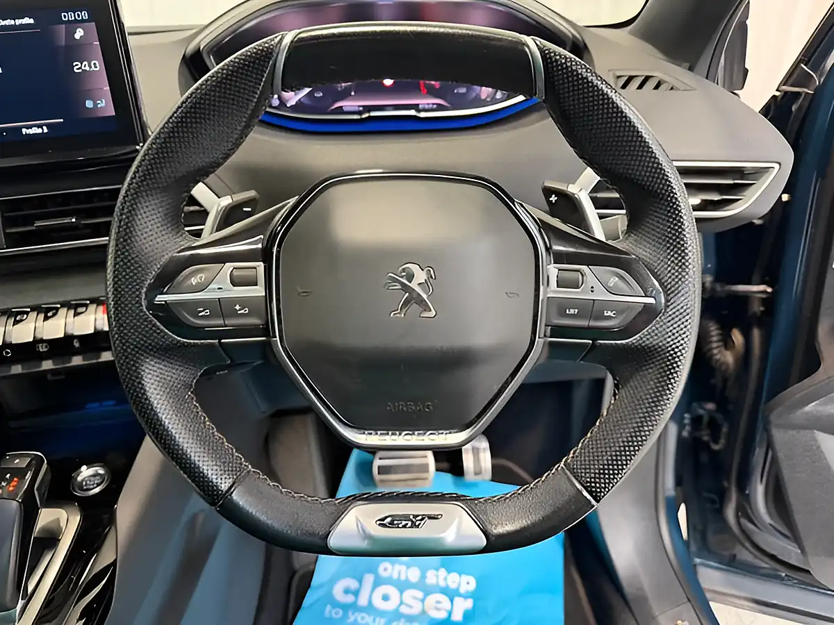 Used 2021 Peugeot 5008 GT Celebes Blue - Interior and Exterior details 16