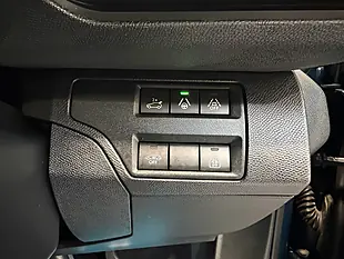 Used 2021 Peugeot 5008 GT Celebes Blue - Interior and Exterior details 20