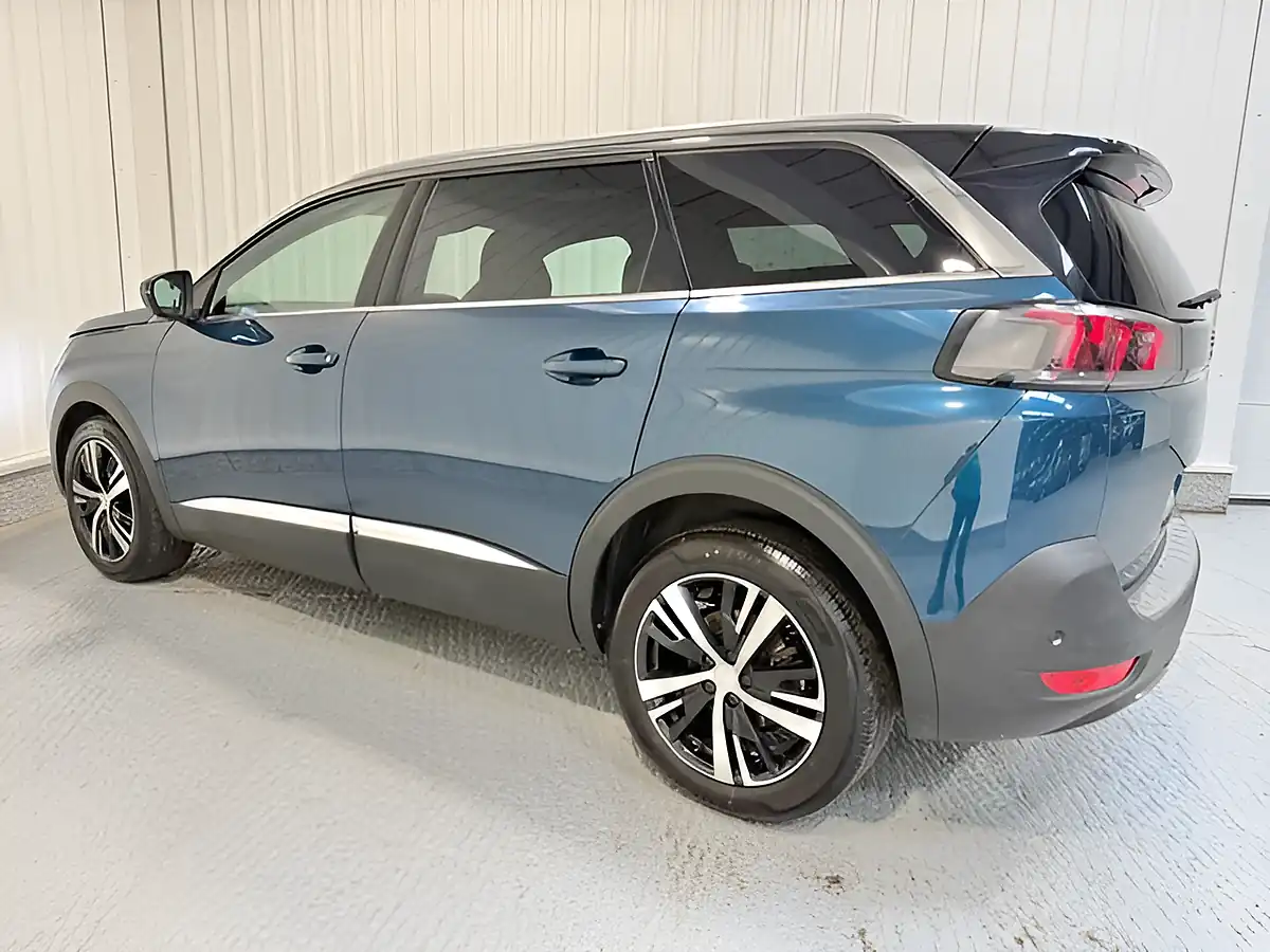 Used 2021 Peugeot 5008 GT Celebes Blue - Interior and Exterior details 7
