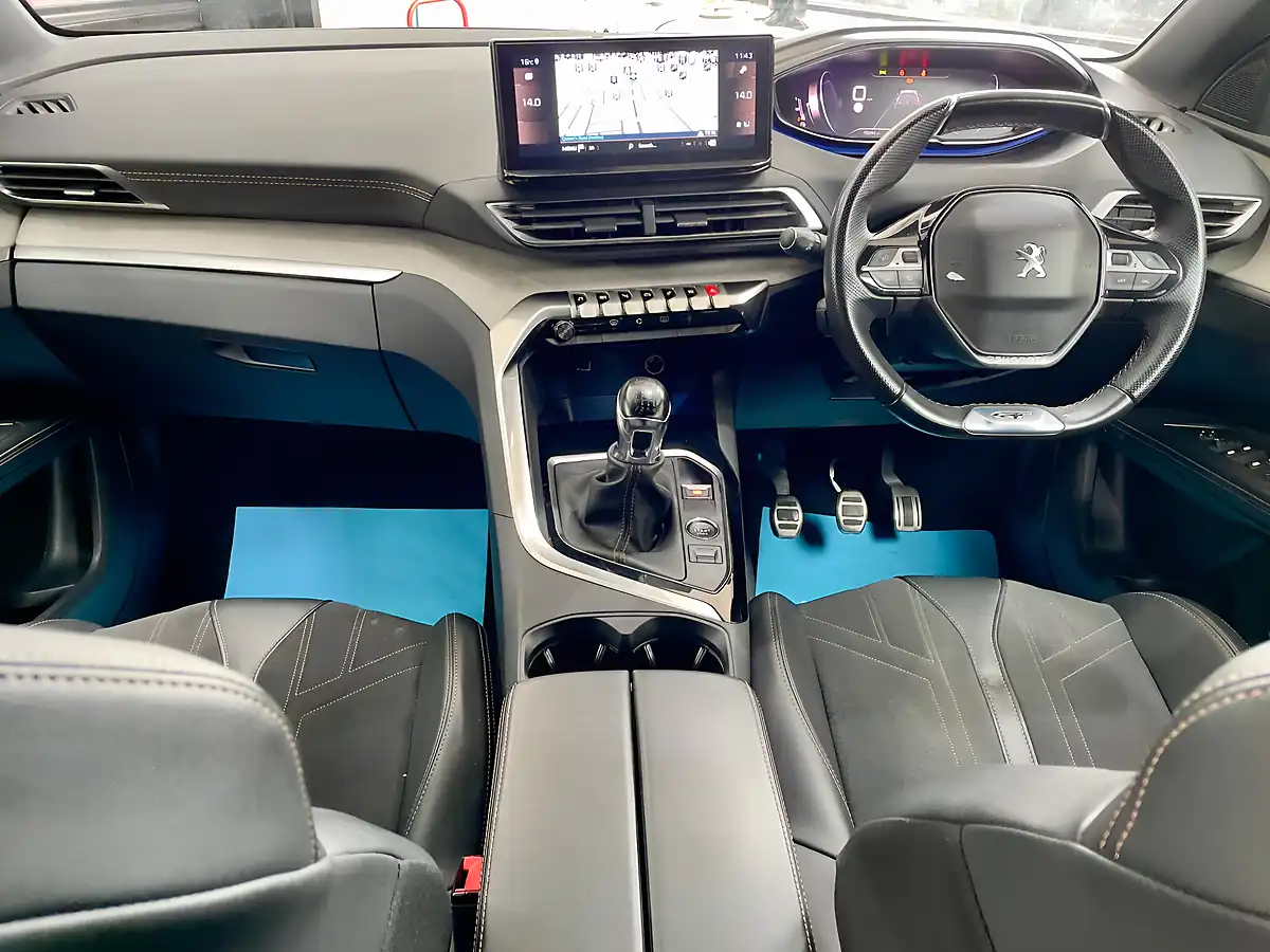 Used 2021 Peugeot 5008 GT Grey - Interior and Exterior details 9