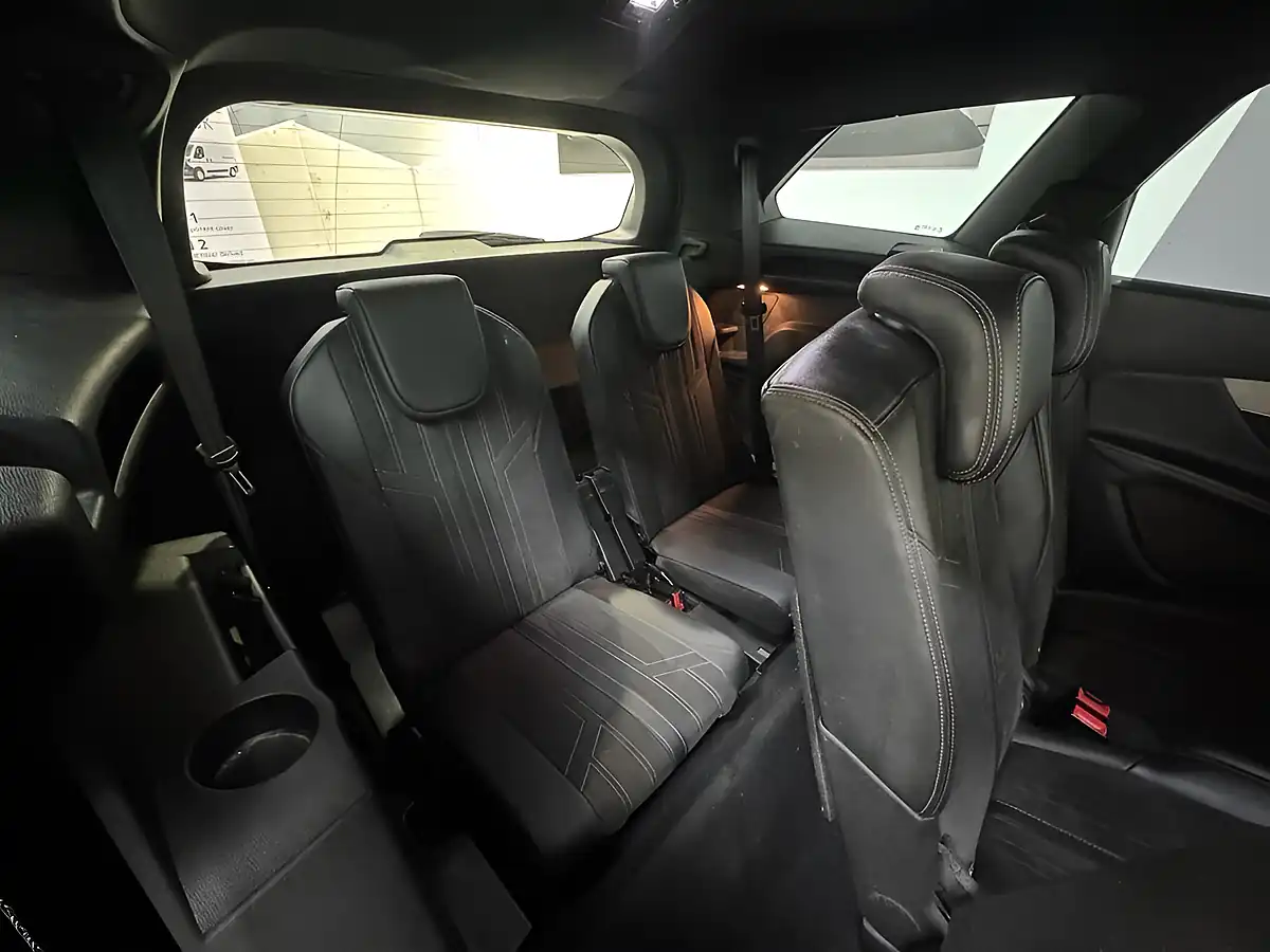 Used 2021 Peugeot 5008 GT Grey - Interior and Exterior details 10