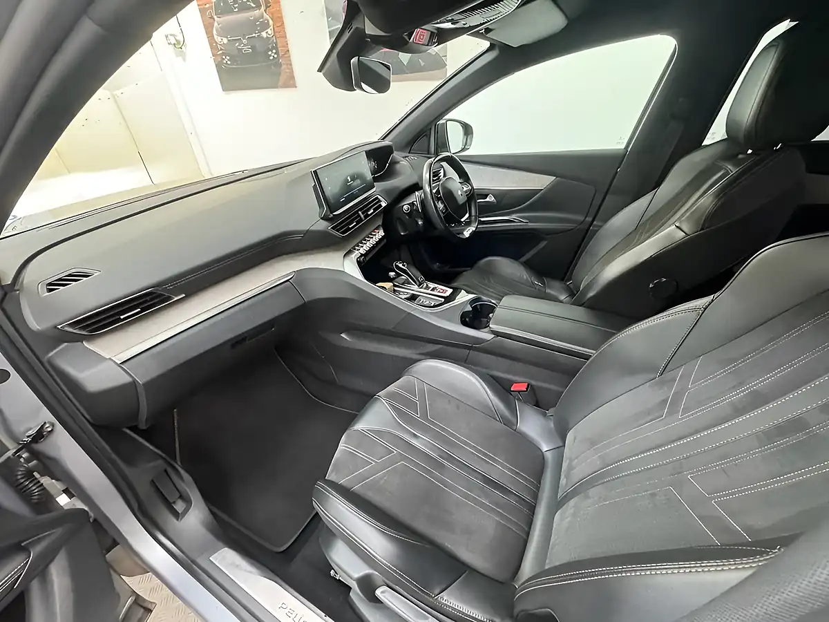 Used 2021 Peugeot 5008 GT Grey - Interior and Exterior details 11