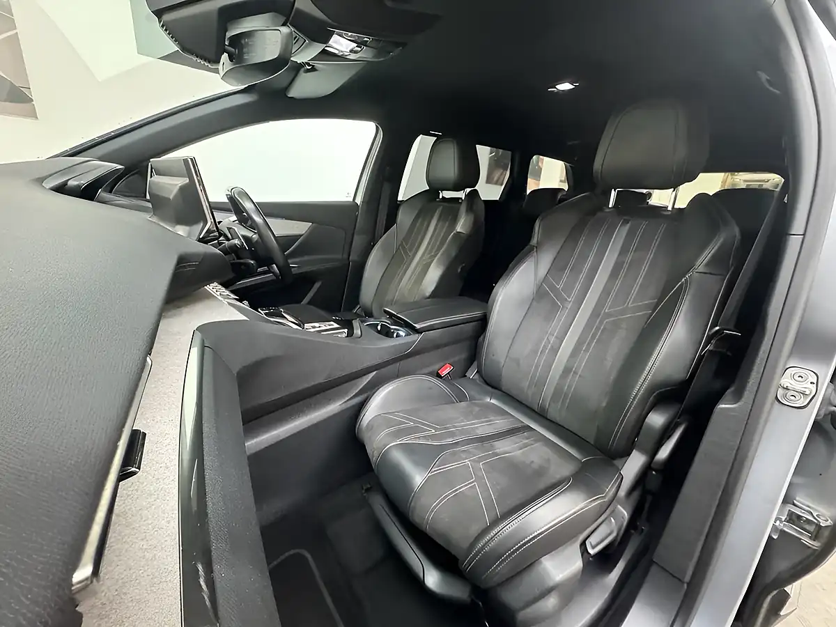 Used 2021 Peugeot 5008 GT Grey - Interior and Exterior details 12