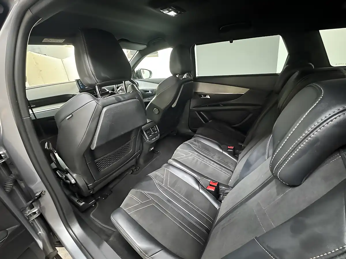 Used 2021 Peugeot 5008 GT Grey - Interior and Exterior details 13
