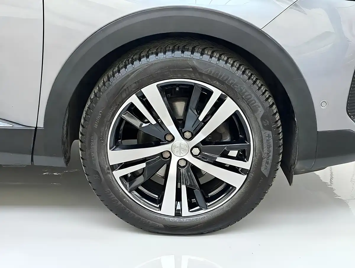Used 2021 Peugeot 5008 GT Grey - Interior and Exterior details 16