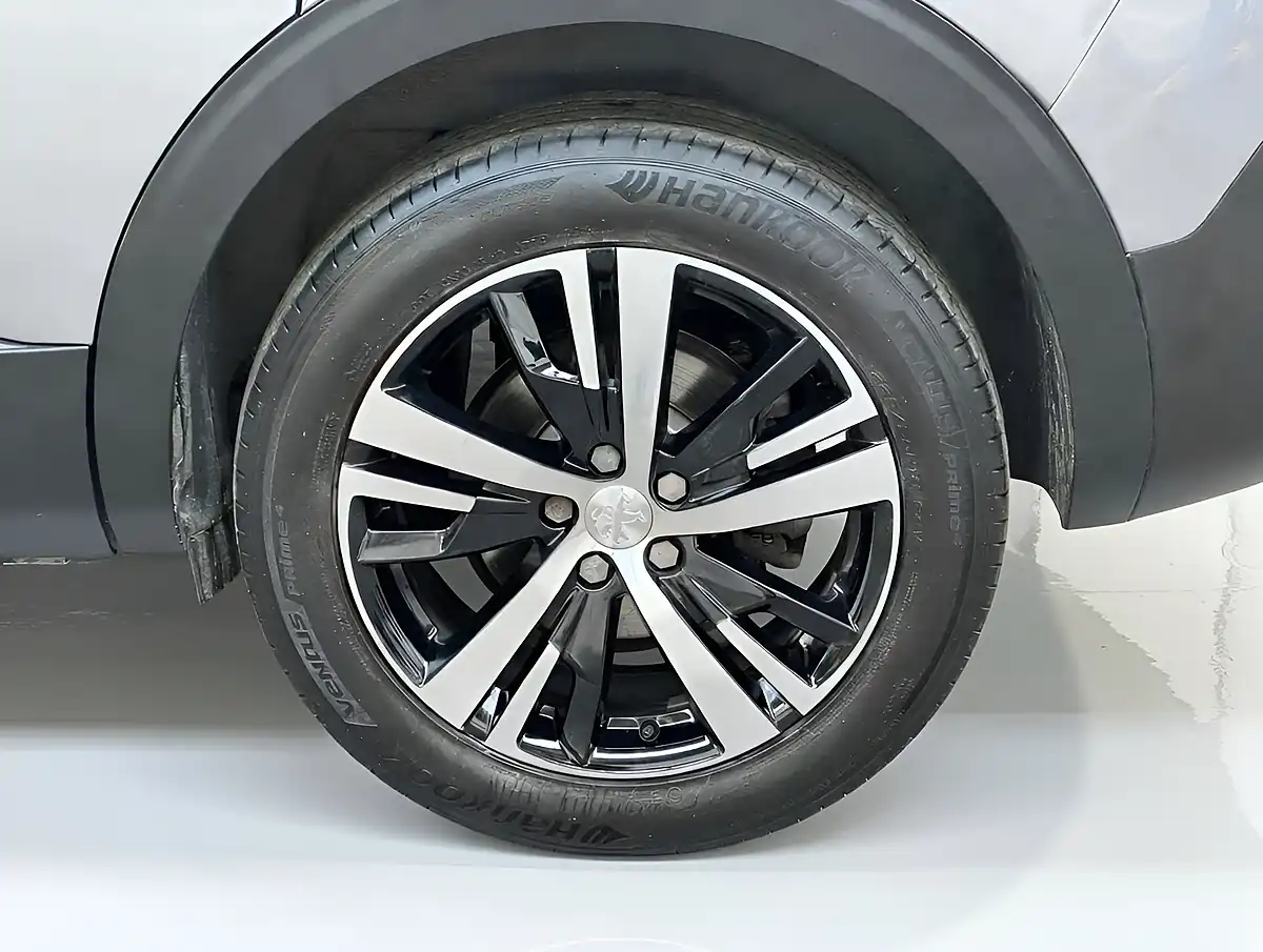 Used 2021 Peugeot 5008 GT Grey - Interior and Exterior details 18