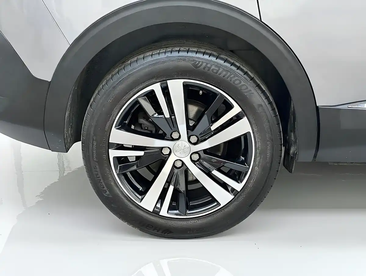 Used 2021 Peugeot 5008 GT Grey - Interior and Exterior details 19