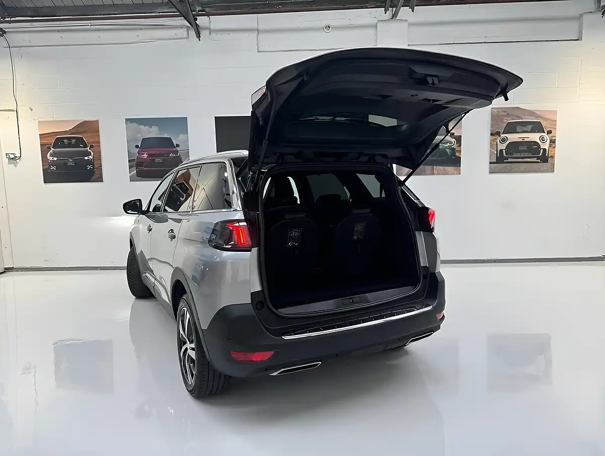 Used 2021 Peugeot 5008 GT Grey - Interior and Exterior details 5
