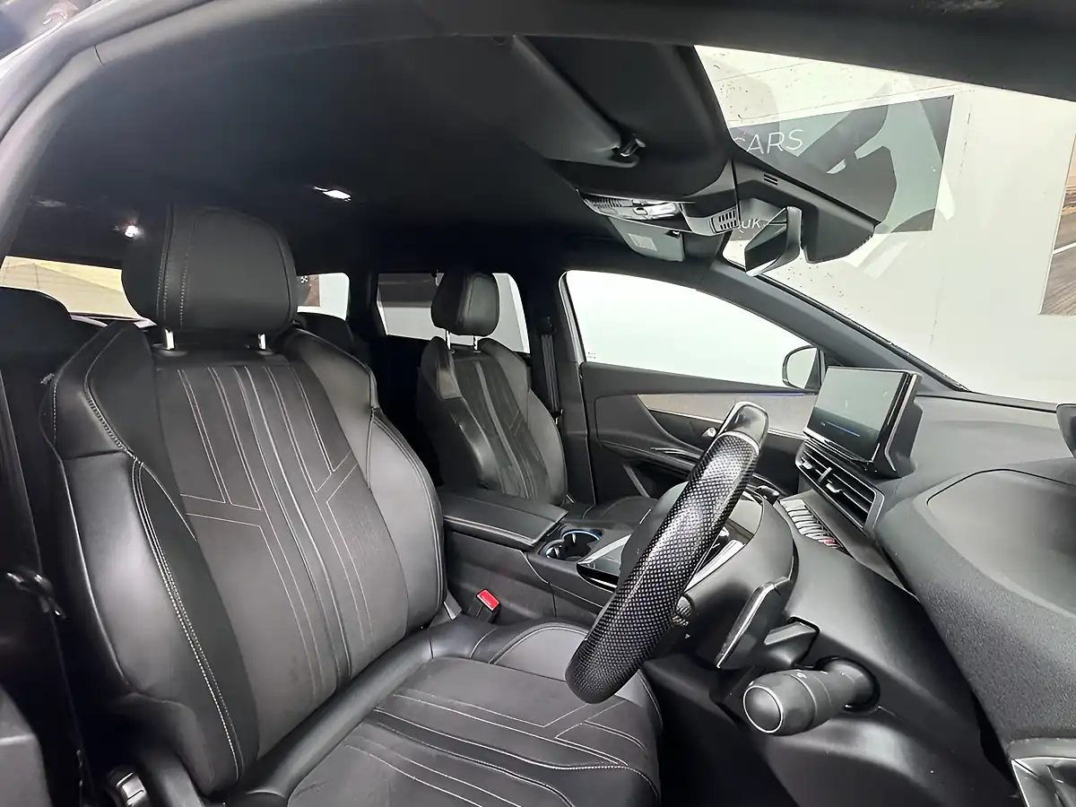 Used 2021 Peugeot 5008 GT Grey - Interior and Exterior details 7