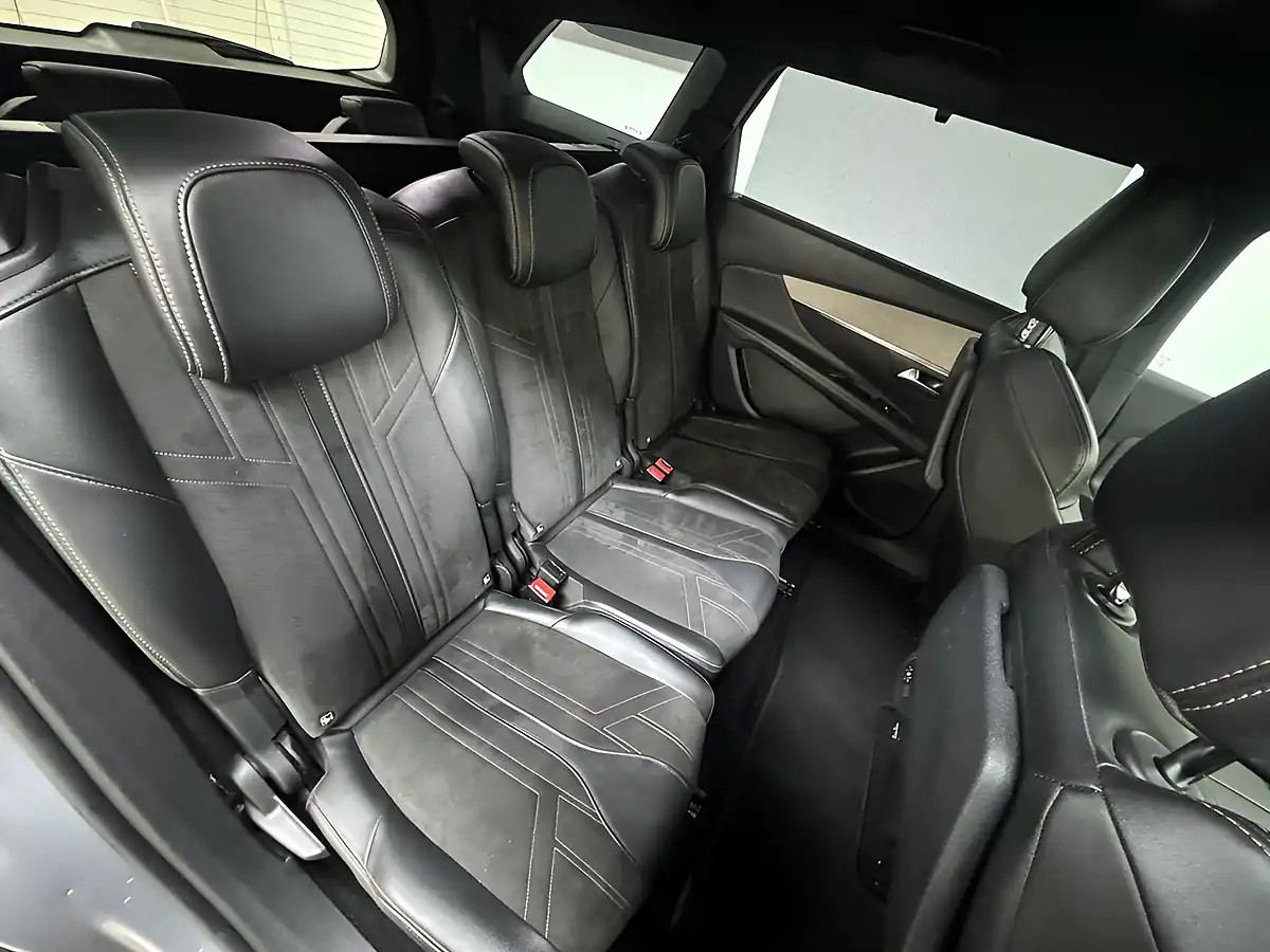 Used 2021 Peugeot 5008 GT Grey - Interior and Exterior details 8
