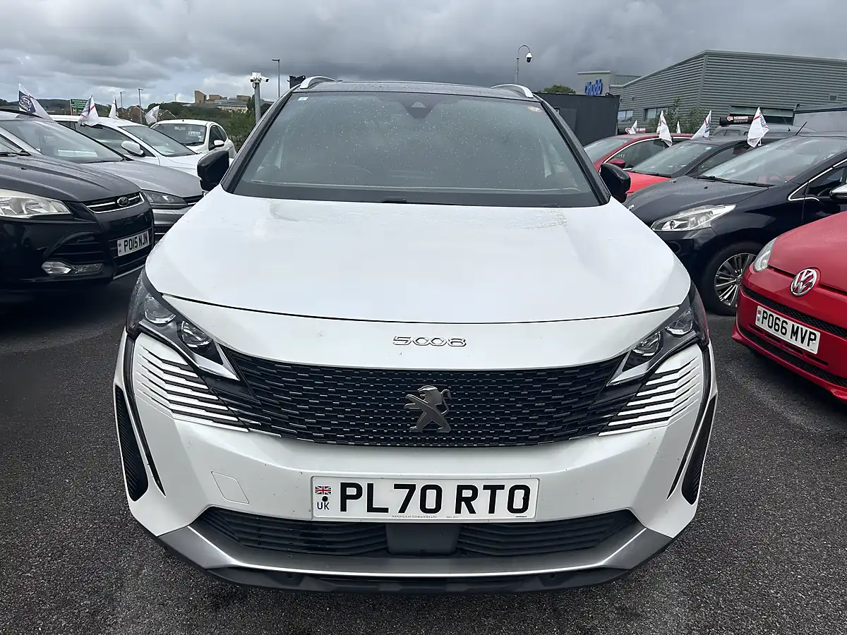 Used 2021 Peugeot 5008 GT White - Interior and Exterior details 2