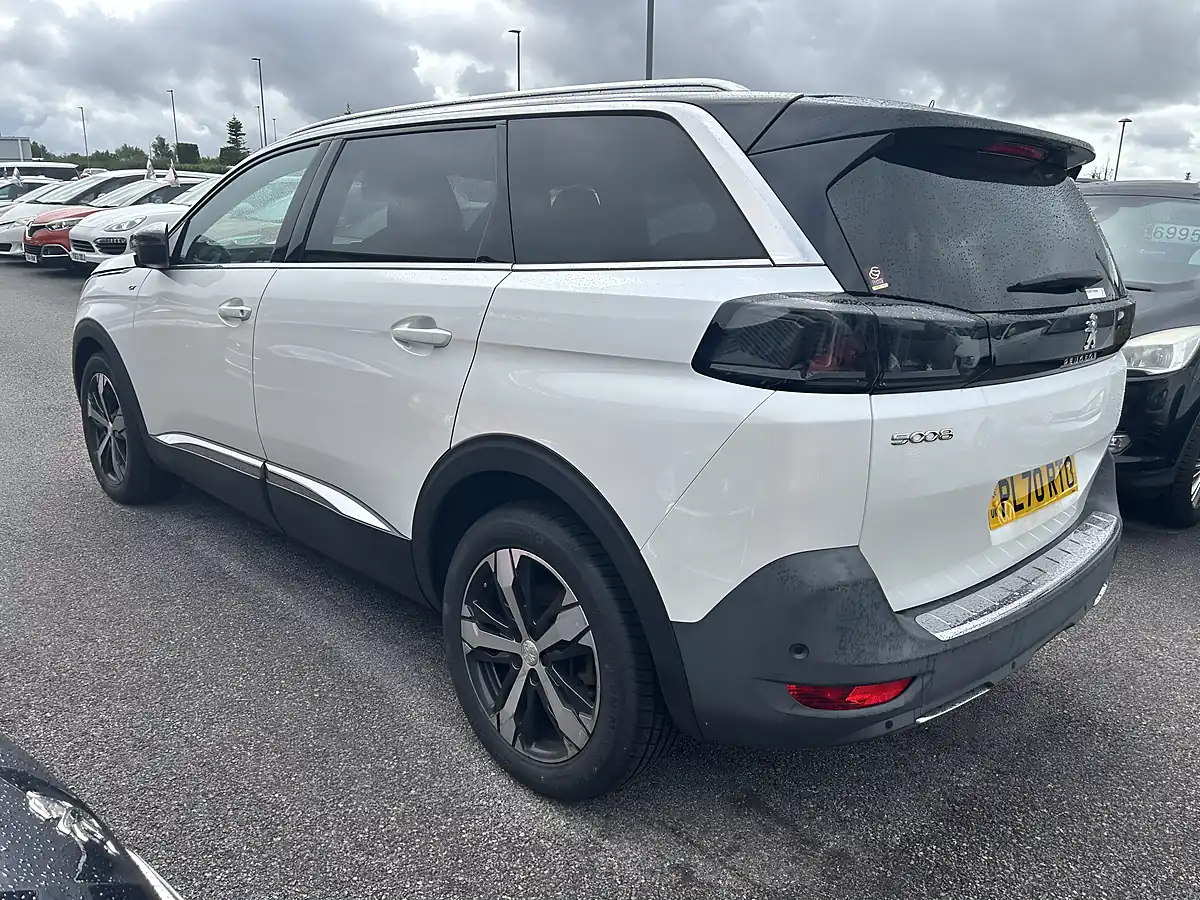 Used 2021 Peugeot 5008 GT White - Interior and Exterior details 4
