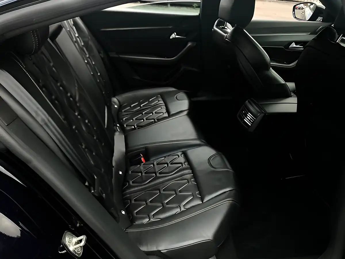 Used 2021 Peugeot 508 GT Blue - Interior and Exterior details 11
