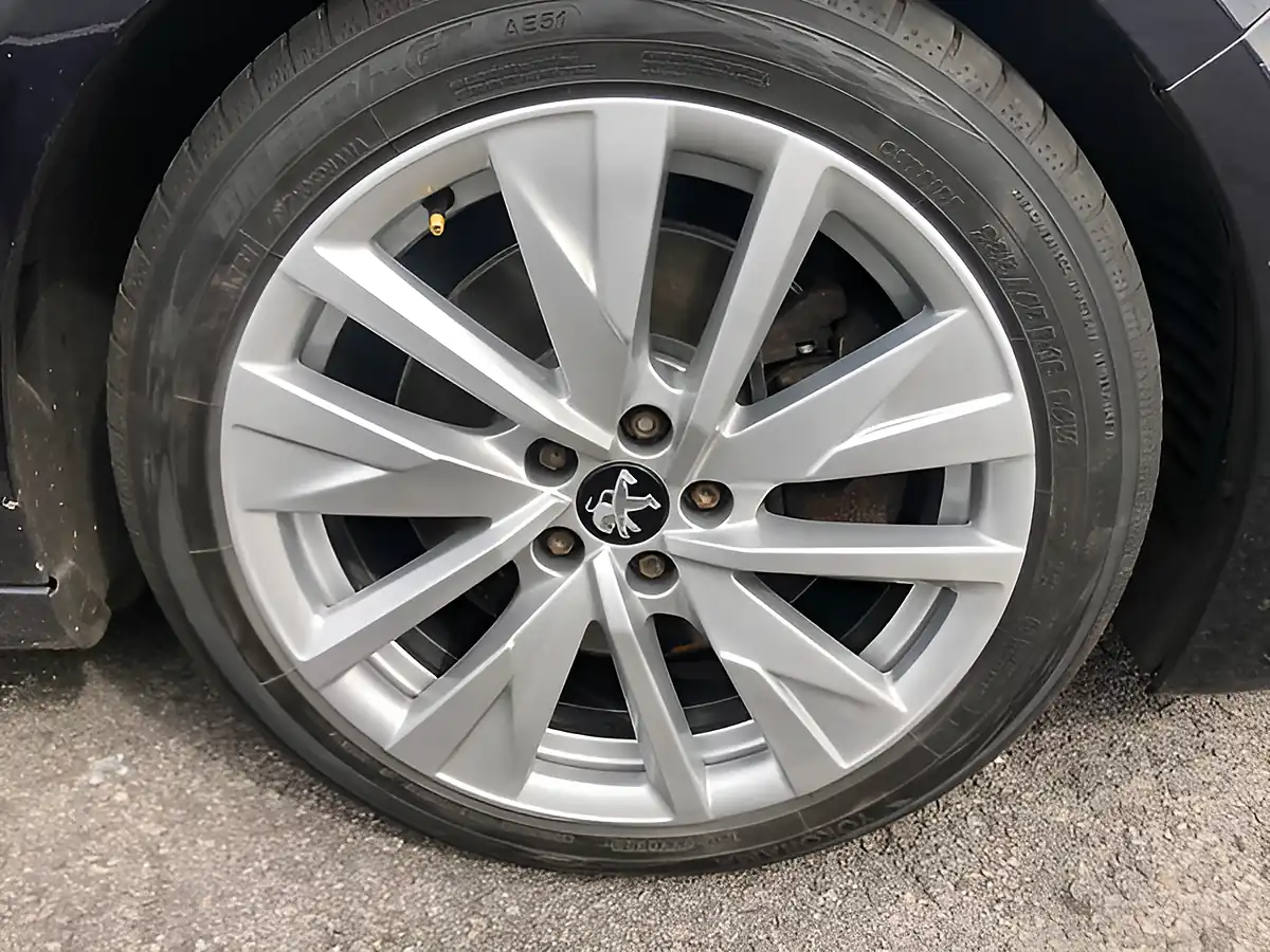 Used 2021 Peugeot 508 GT Blue - Interior and Exterior details 15