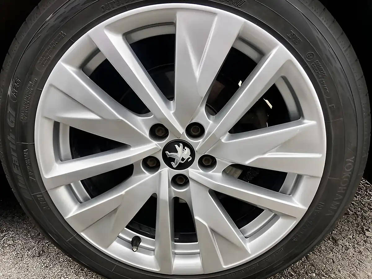 Used 2021 Peugeot 508 GT Blue - Interior and Exterior details 16