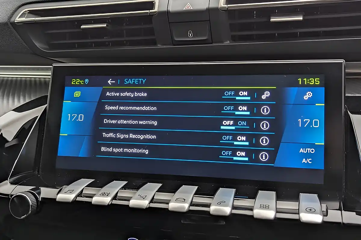 Used 2021 Peugeot 508 GT Line Grey - Interior and Exterior details 13