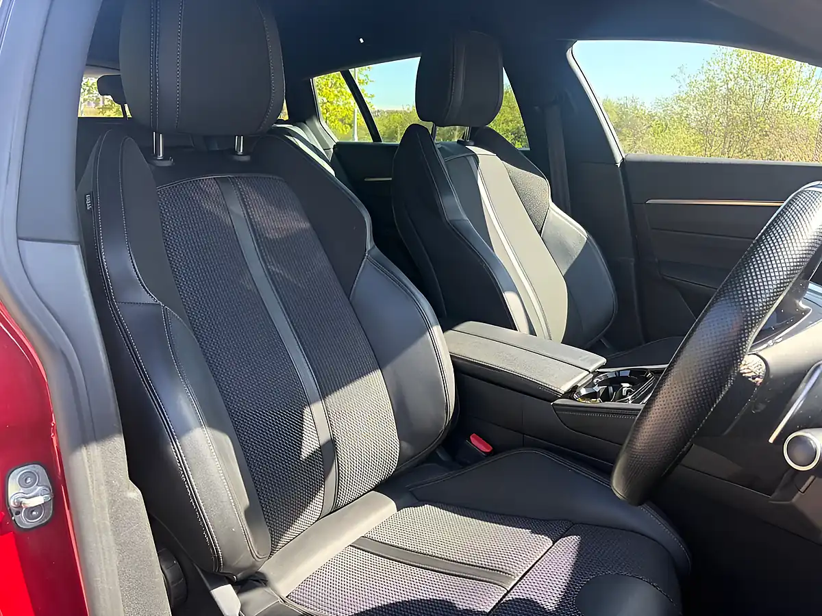 Used 2021 Peugeot 508 GT Line Red - Interior and Exterior details 17