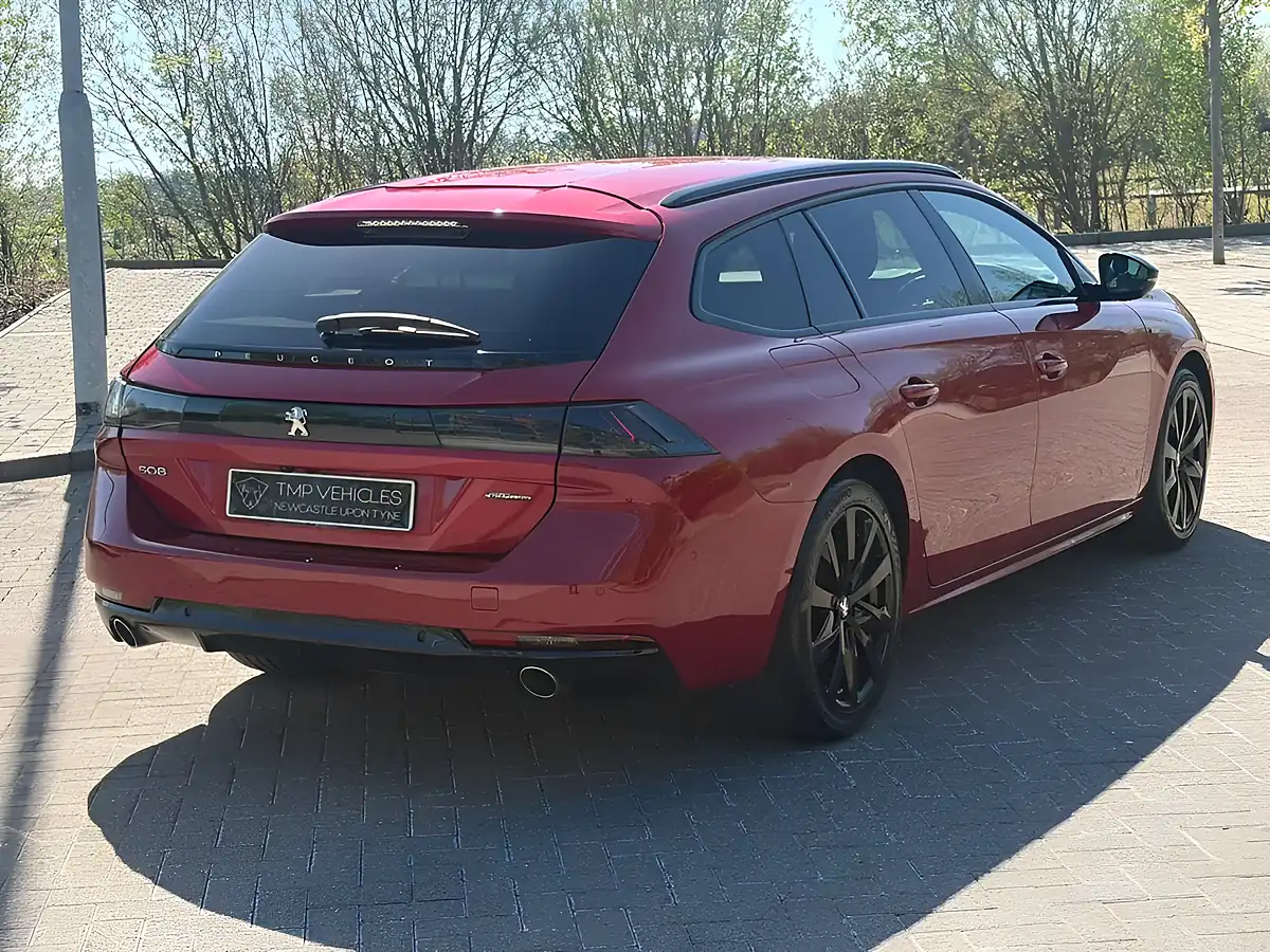 Used 2021 Peugeot 508 GT Line Red - Interior and Exterior details 3