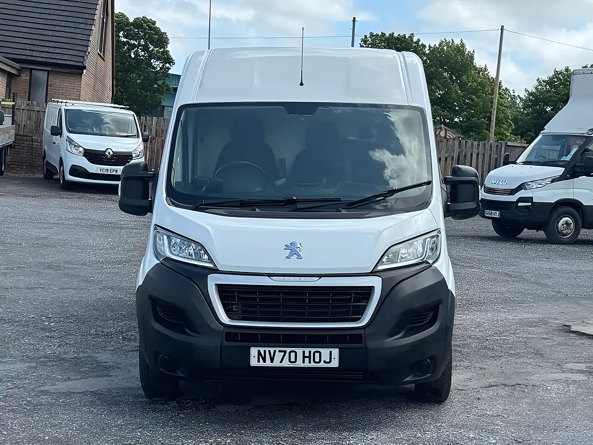 Used 2021 Peugeot Boxer 335 L3 H2 Lwb Professional White - Interior and Exterior details 12