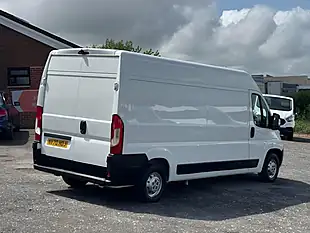 Used 2021 Peugeot Boxer 335 L3 H2 Lwb Professional White - Interior and Exterior details 8