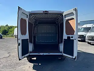 Used 2021 Peugeot Boxer 335 L3 H2 Lwb Professional White - Interior and Exterior details 9