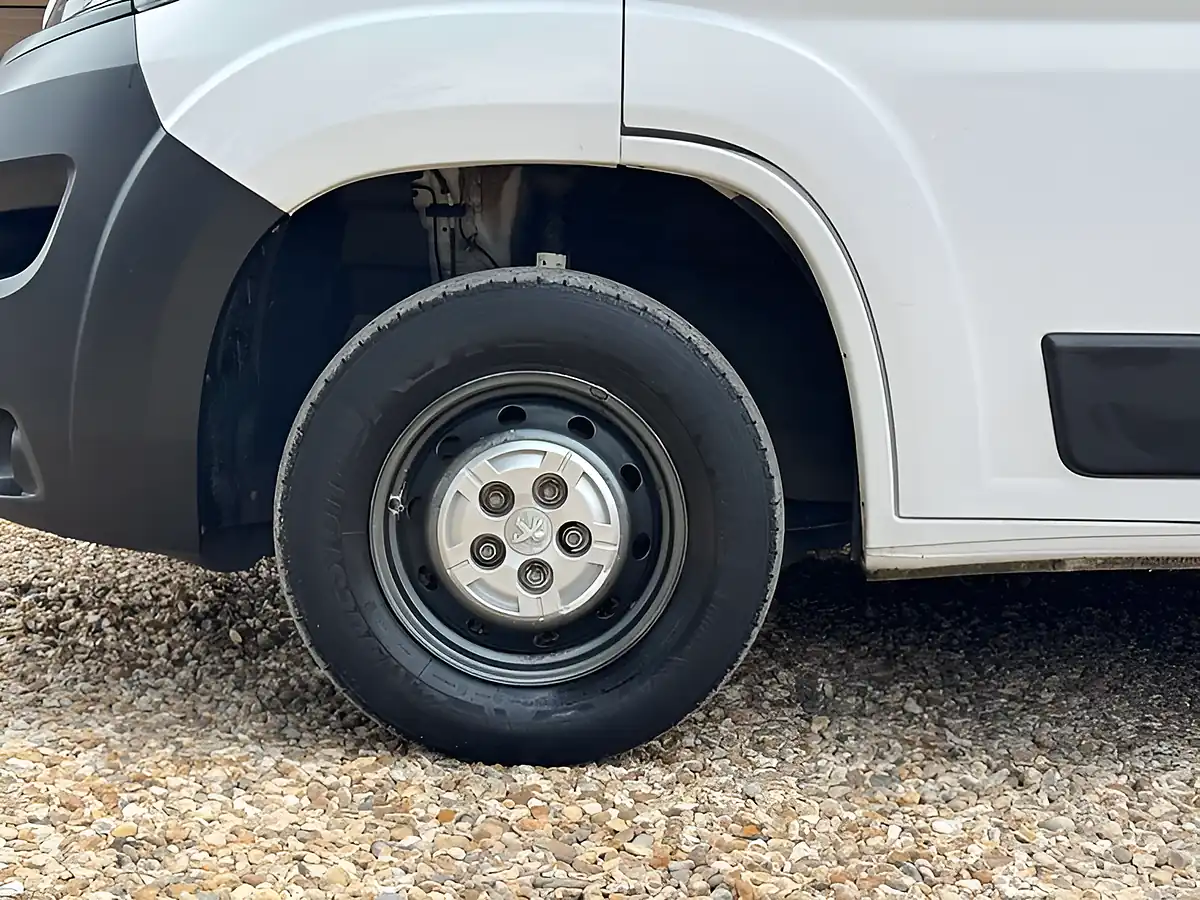 Used 2021 Peugeot Boxer 335 Professional L2H2 White - Interior and Exterior details 12