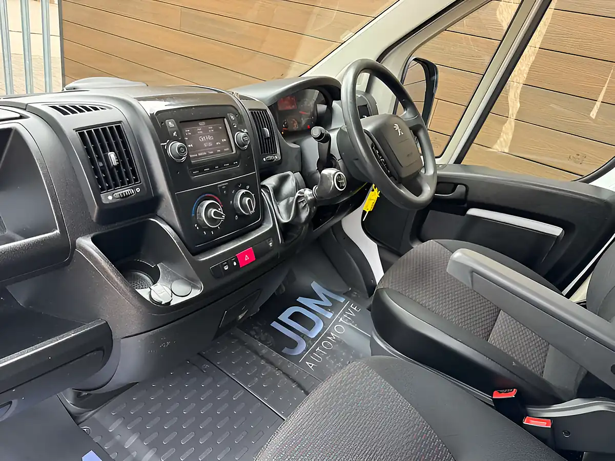 Used 2021 Peugeot Boxer 335 Professional L2H2 White - Interior and Exterior details 20