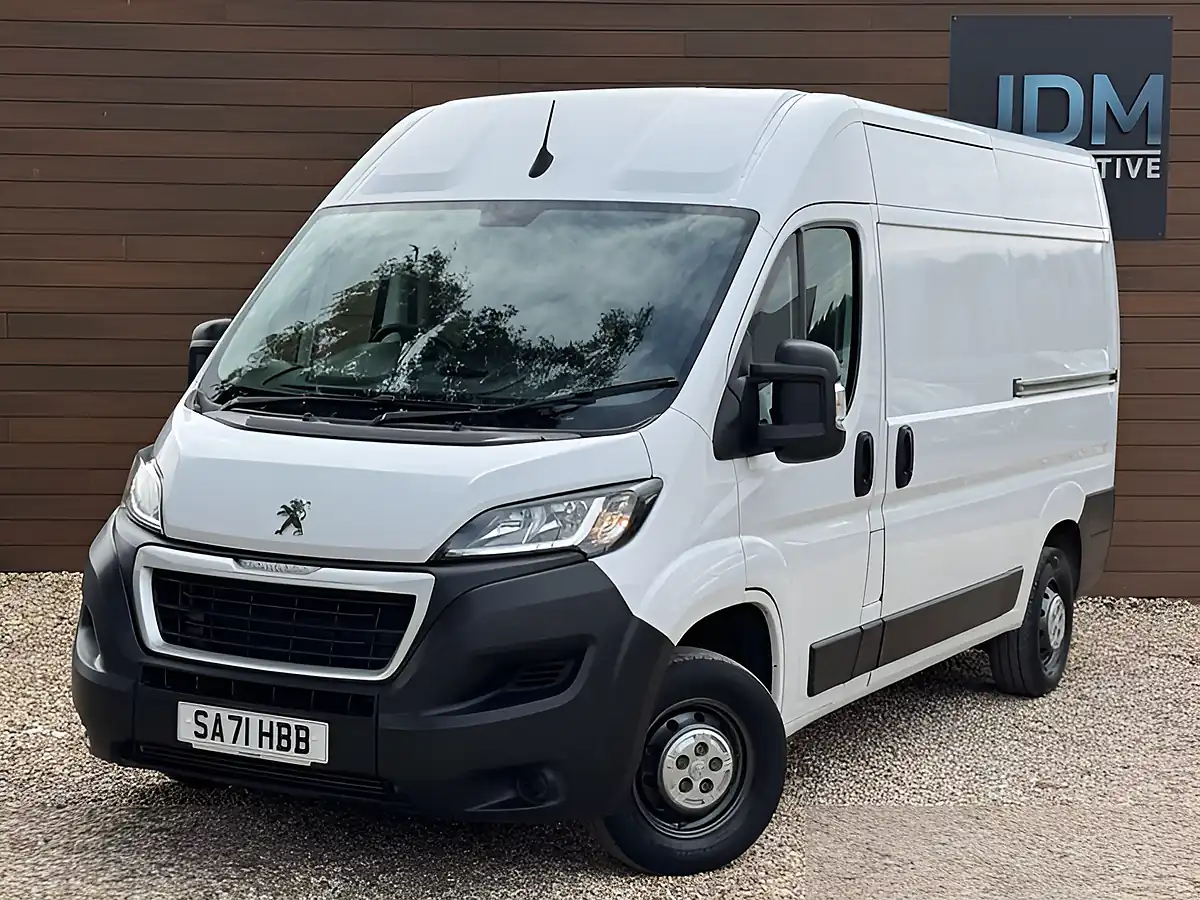 Used 2021 Peugeot Boxer 335 Professional L2H2 White - Interior and Exterior details 9