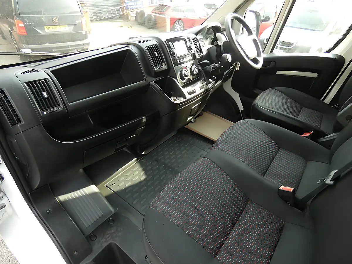 Used 2021 Peugeot Boxer 335 Professional L3H2 Lwb White - Interior and Exterior details 19