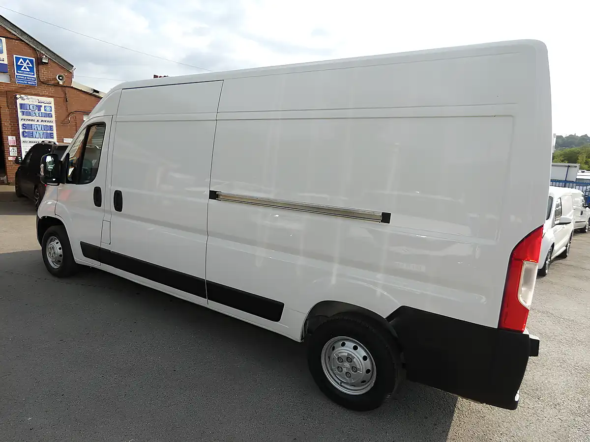 Used 2021 Peugeot Boxer 335 Professional L3H2 Lwb White - Interior and Exterior details 5