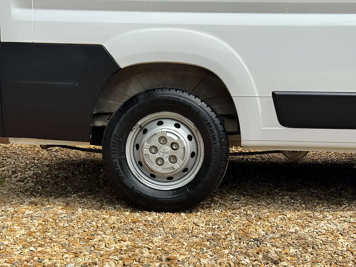Used 2021 Peugeot Boxer 335 Professional L3H2 White - Interior and Exterior details 14