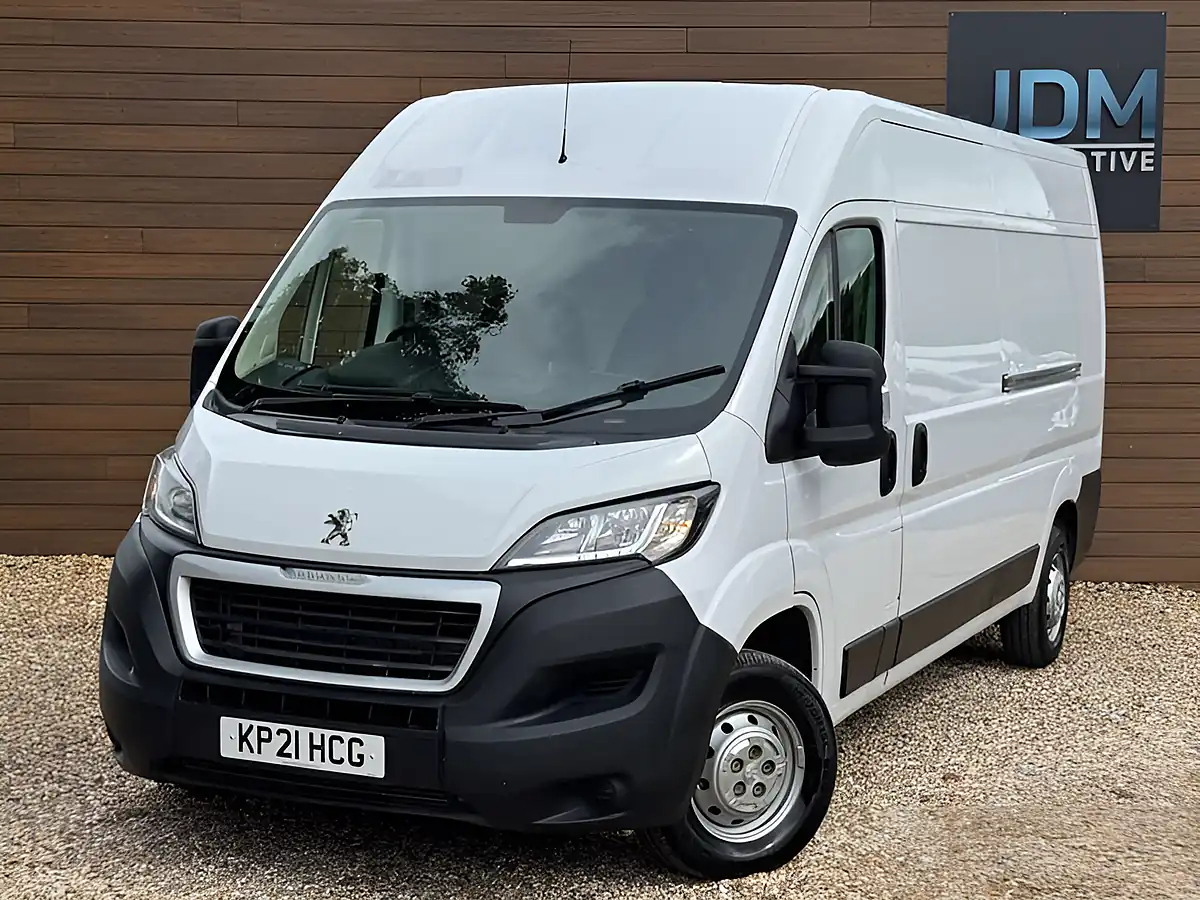 Used 2021 Peugeot Boxer 335 Professional L3H2 White - Interior and Exterior details 9