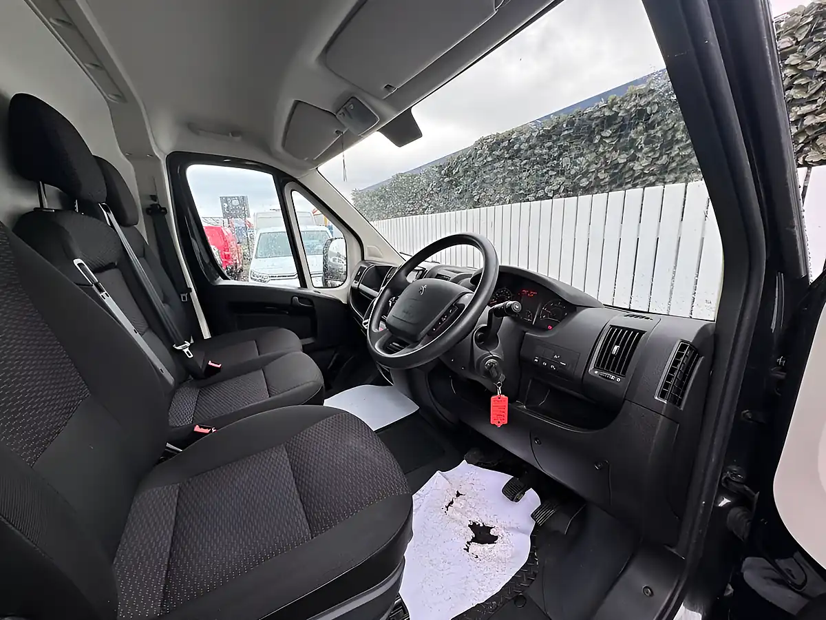 Used 2021 Peugeot Boxer 335 Professional Panel Van Grey - Interior and Exterior details 12