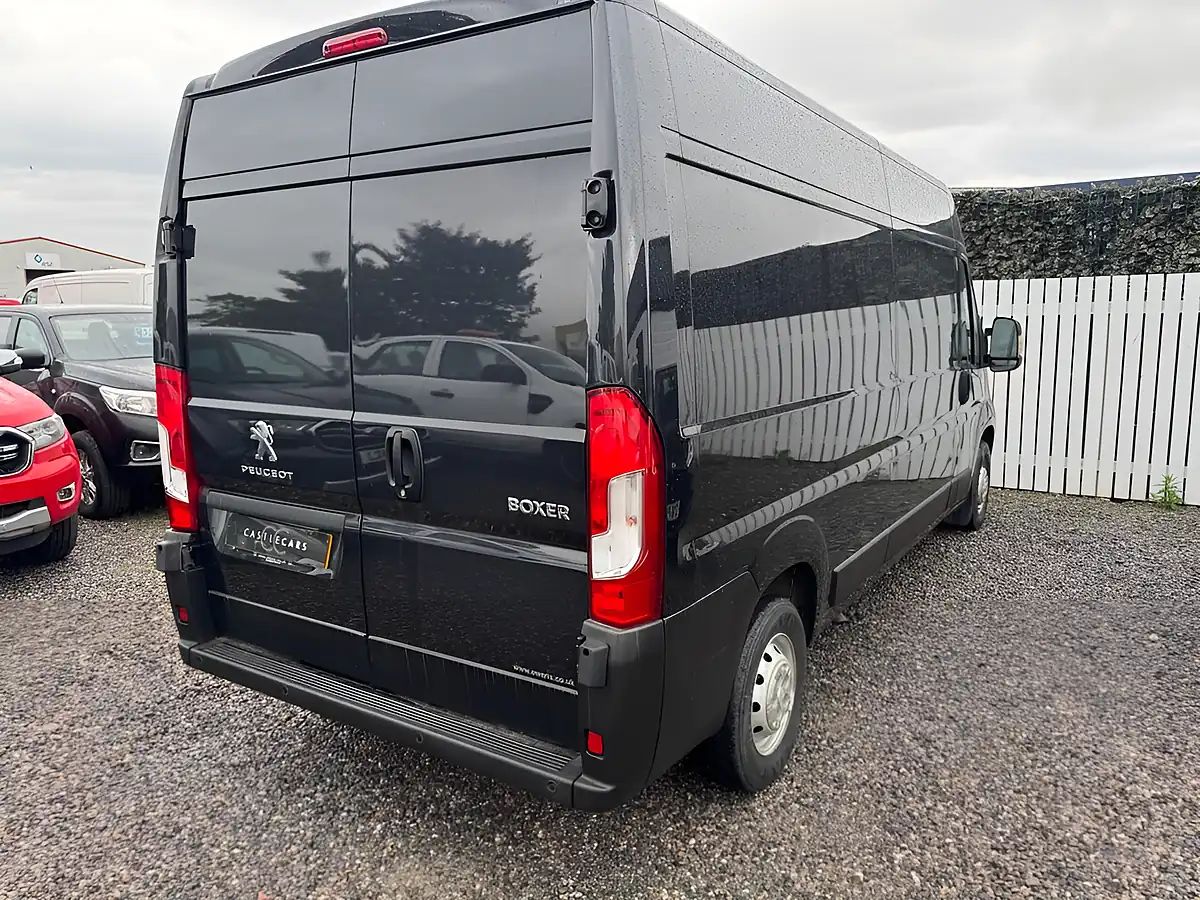 Used 2021 Peugeot Boxer 335 Professional Panel Van Grey - Interior and Exterior details 6