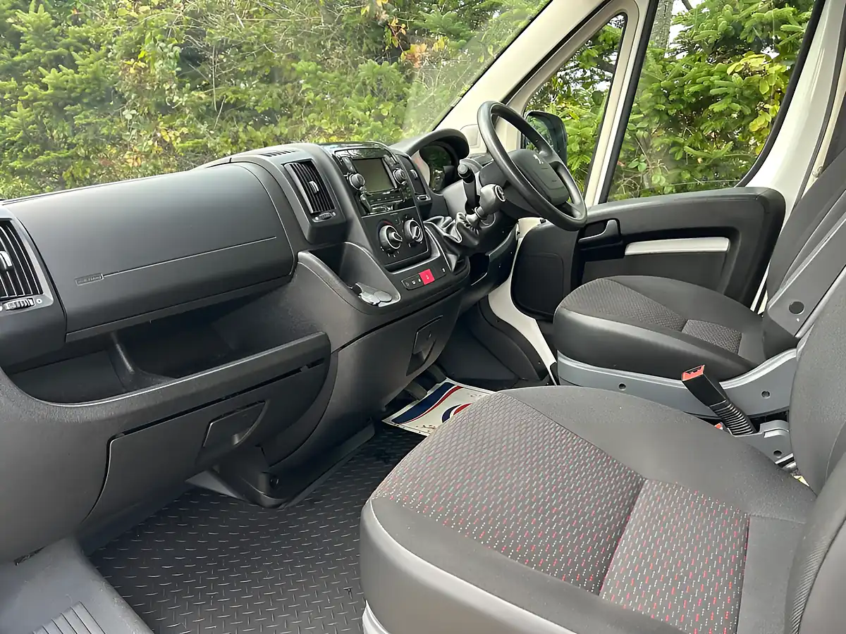 Used 2021 Peugeot Boxer 335 S L2 H1 - Interior and Exterior details 11
