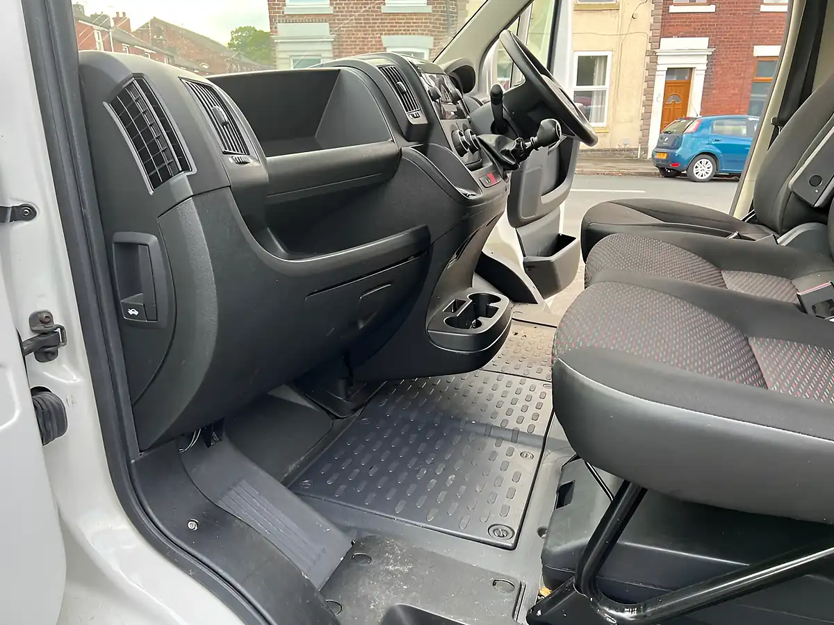 Used 2021 Peugeot Boxer Built for Business L3 White - Interior and Exterior details 15