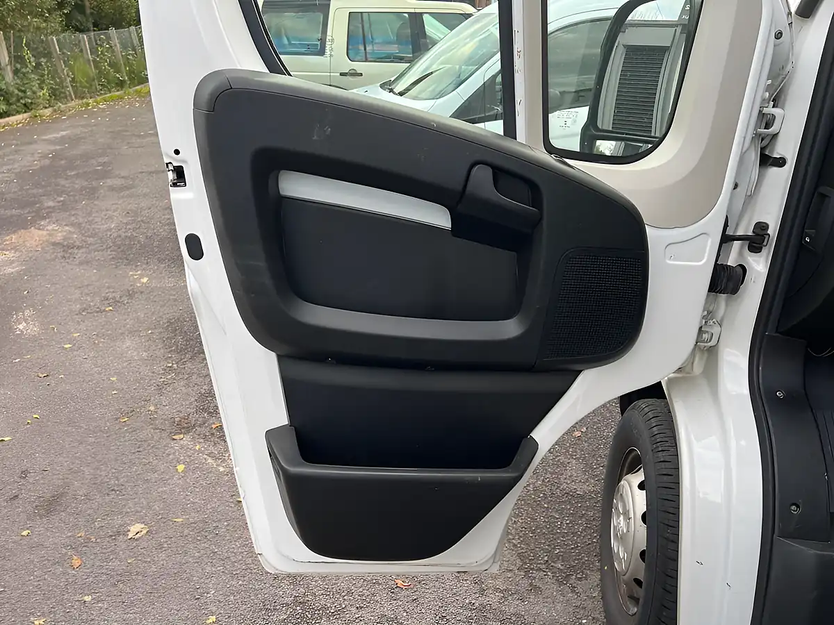 Used 2021 Peugeot Boxer Built for Business L3 White - Interior and Exterior details 16