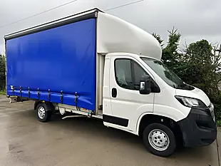 Used 2021 Peugeot Boxer Curtainside Chassis Cab L3 - Interior and Exterior details 9
