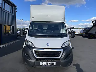 Used 2021 Peugeot Boxer Luton Low Loader White - Interior and Exterior details 3