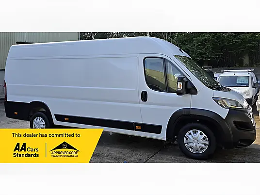 2021 Peugeot Boxer Professional 2.2 BlueHDi