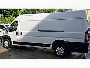 Used 2021 Peugeot Boxer Professional White - Interior and Exterior details 10