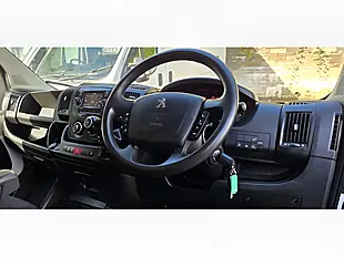 Used 2021 Peugeot Boxer Professional White - Interior and Exterior details 16
